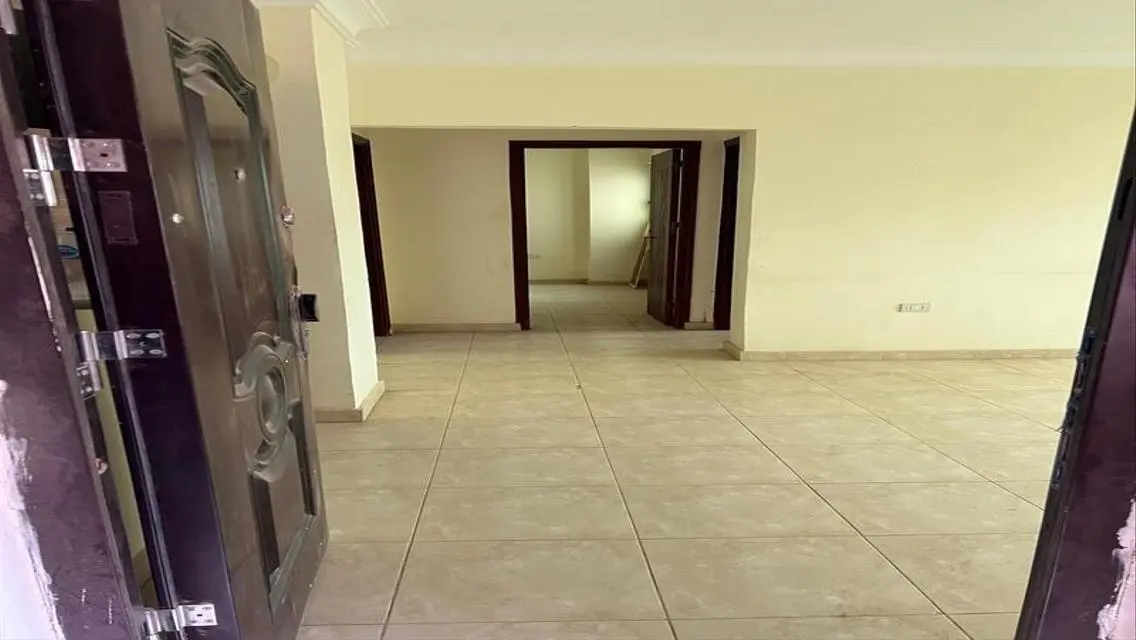 شقة فاخرة متاحة للبيع
