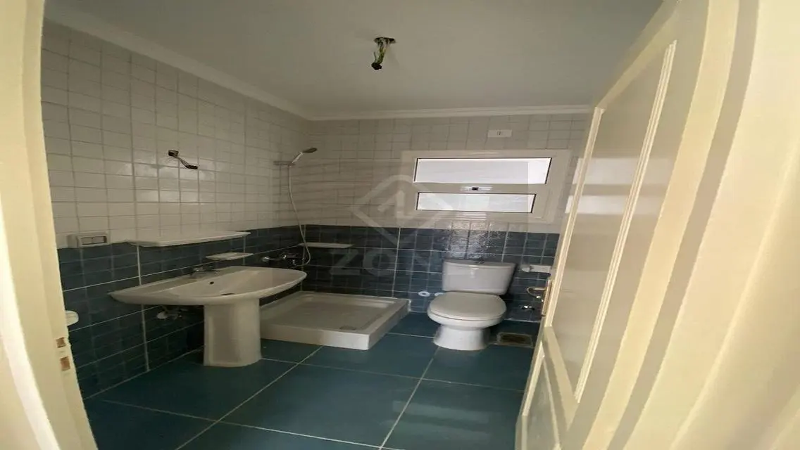 Luxurious Apartment in Madinaty - B12