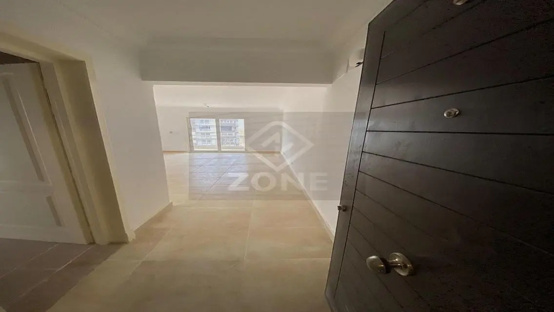 Luxurious Apartment in Madinaty - B12
