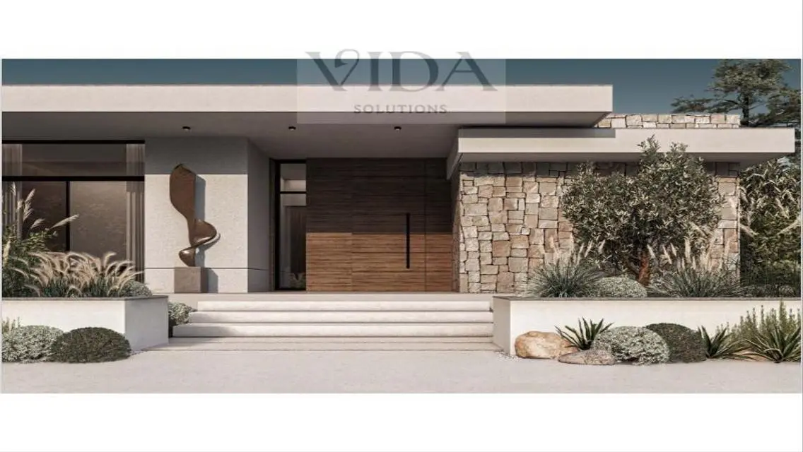 Luxury Villa with Private Garden and Pool