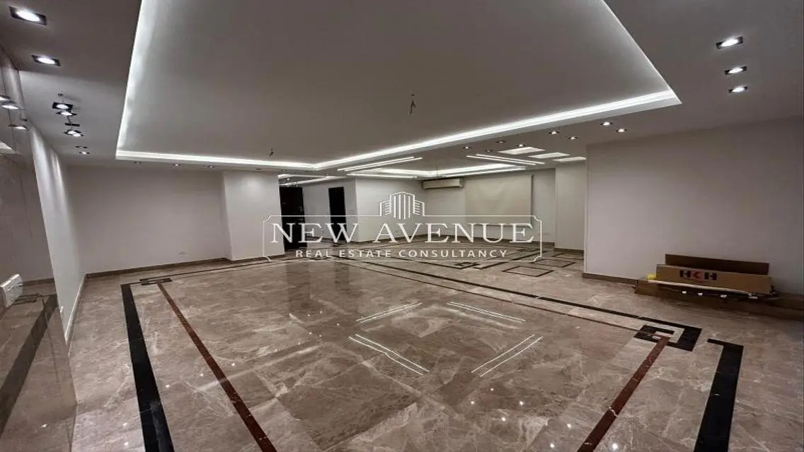 Modern Office for Sale - 300 Square Meters at a Competitive Price of 85000 EGP