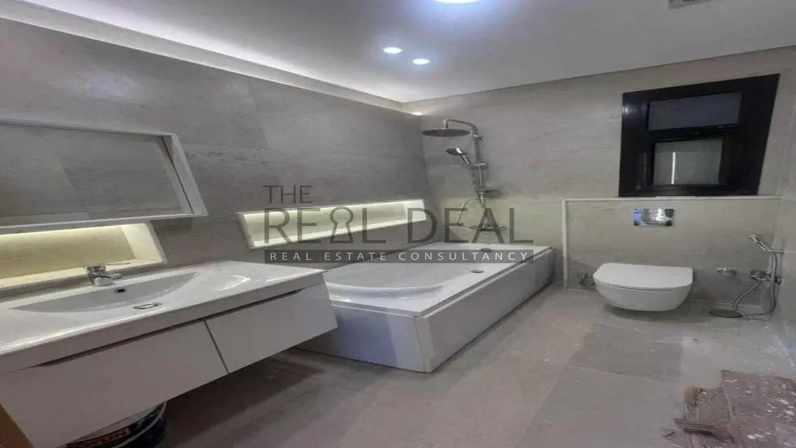 Luxury Apartment in Patio Oro with Private Garden and Amazing Amenities
