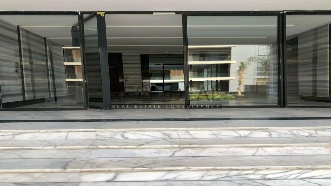 Luxury Apartment in Patio Oro with Private Garden and Amazing Amenities