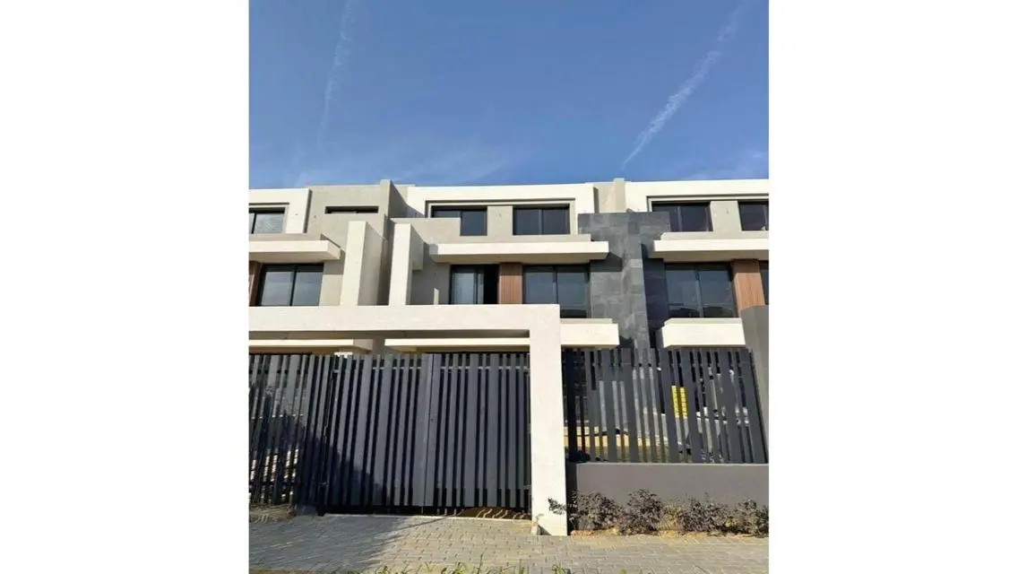 Luxury Villa for Sale in AUC