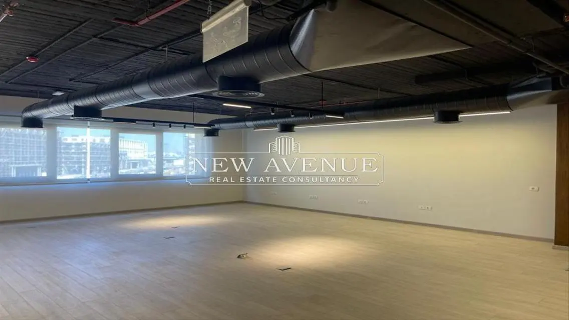 Stunning Apartment with 1250 Meter Space and Premium Amenities