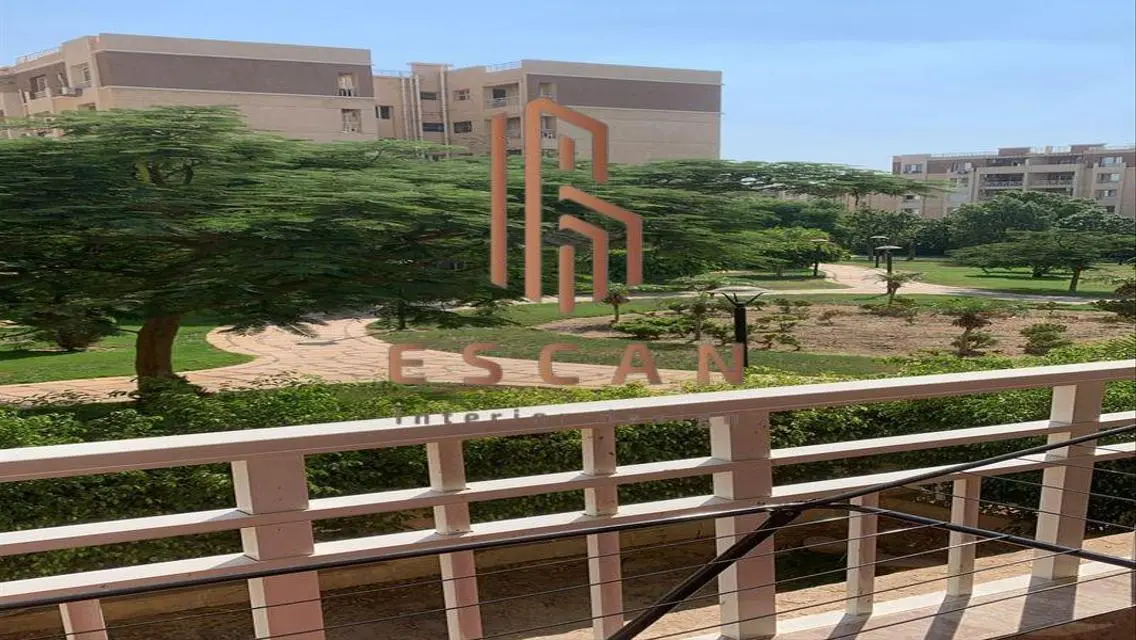 شقة فاخرة في منطقة متميزة بسعر جذاب
