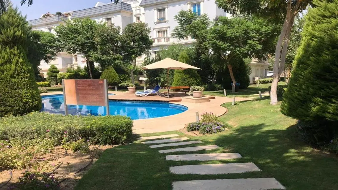 Luxury Villa for Sale at 6,150,000 EGP with Private Garden and Pool