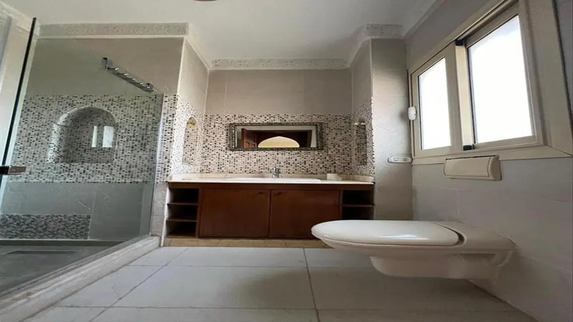 Luxury Apartment with Private Garden and Pool