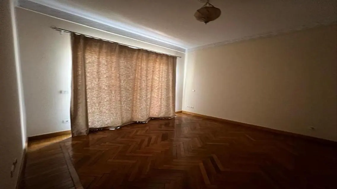 Luxury Apartment with Private Garden and Pool