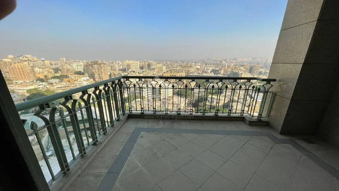 شقة فاخرة مفروشة في فندق فور سيزونز نايل بلازا