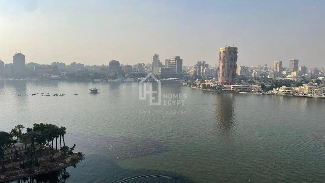 شقة فاخرة مفروشة في فندق فور سيزونز نايل بلازا