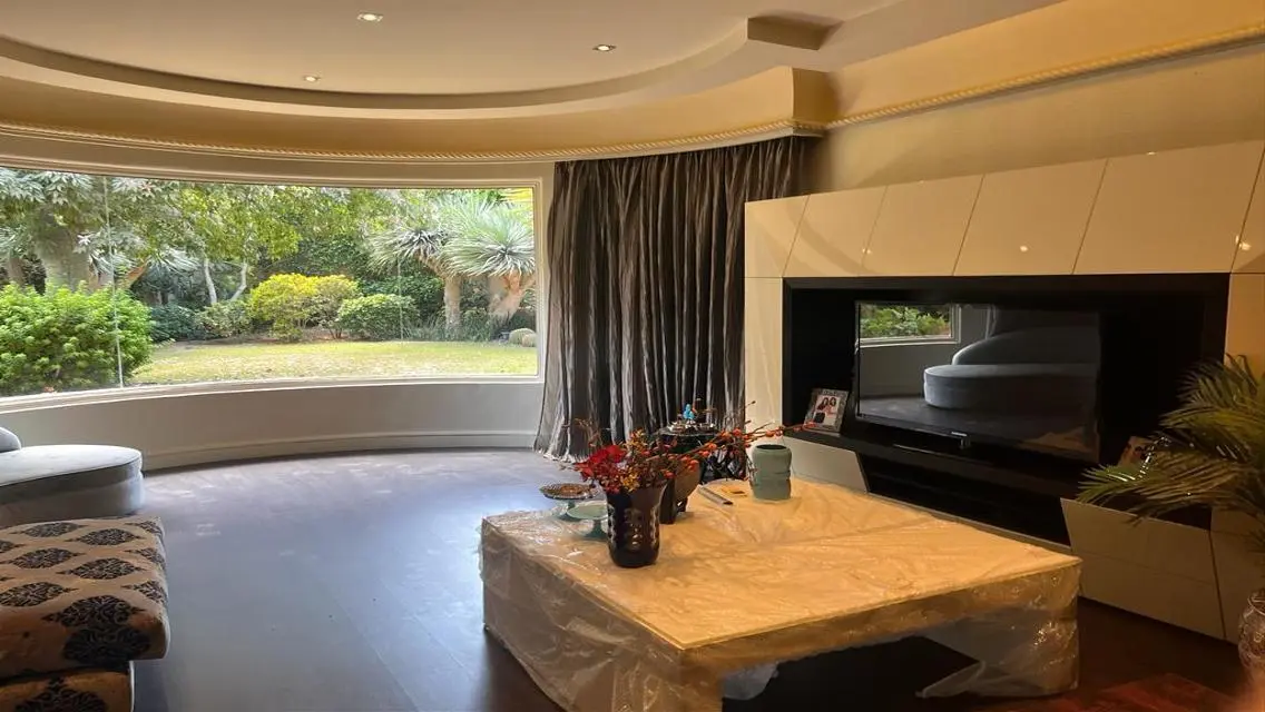 Stunning Villa with 1840 sqm Space, Private Garden and Pool