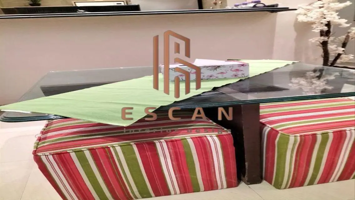 شقة فاخرة بواجهة رائعة للبيع