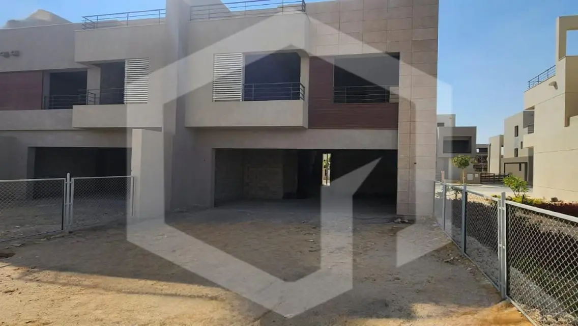Luxury Residential Unit with Private Garden