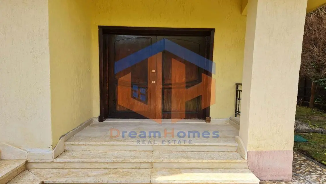 Luxury Apartment for Rent with Private Garden
