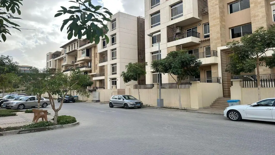 شقة فاخرة بإطلالة على البحيرات - 12,500,000 ج.م