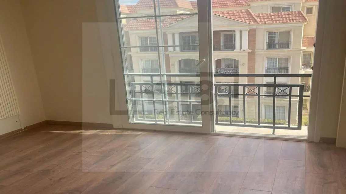 فيلا فاخرة بمساحة كبيرة للإيجار