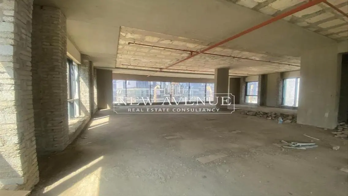 Stunning Apartment with Spacious Area