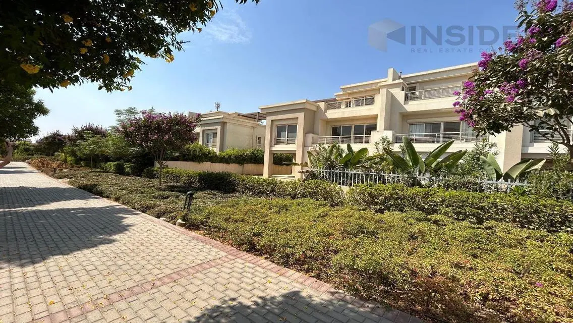 Luxury Villa with Lake View in AUC