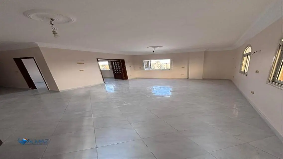 Beautiful Apartment for Rent with Balcony and Security Guard