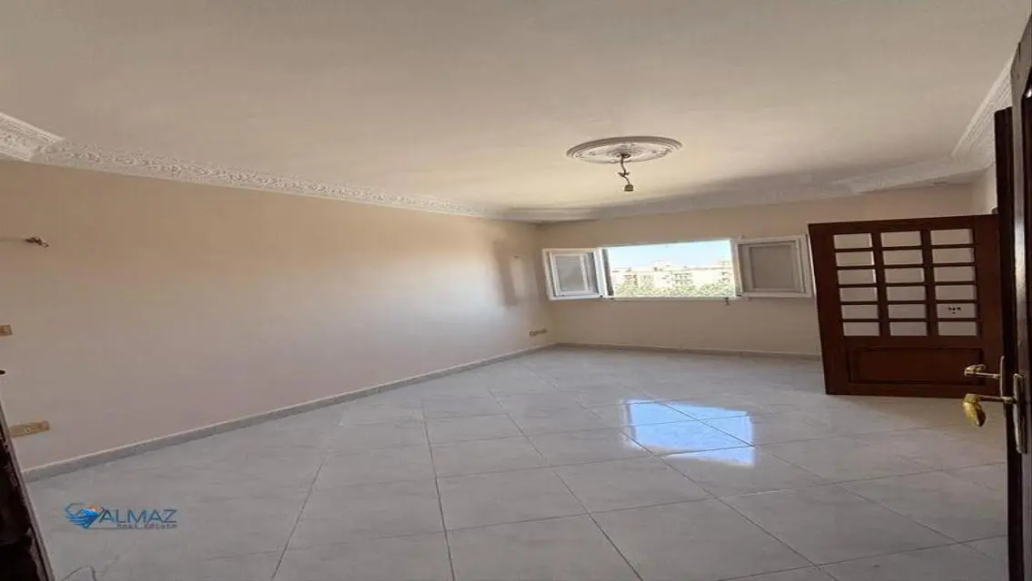 Beautiful Apartment for Rent with Balcony and Security Guard