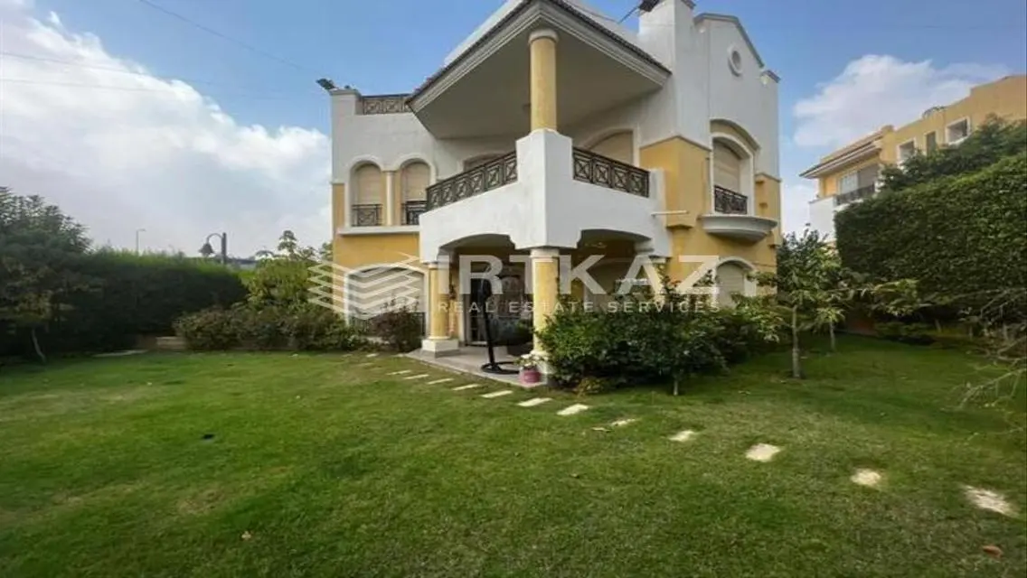 Luxurious Villa in Dyar - New Cairo