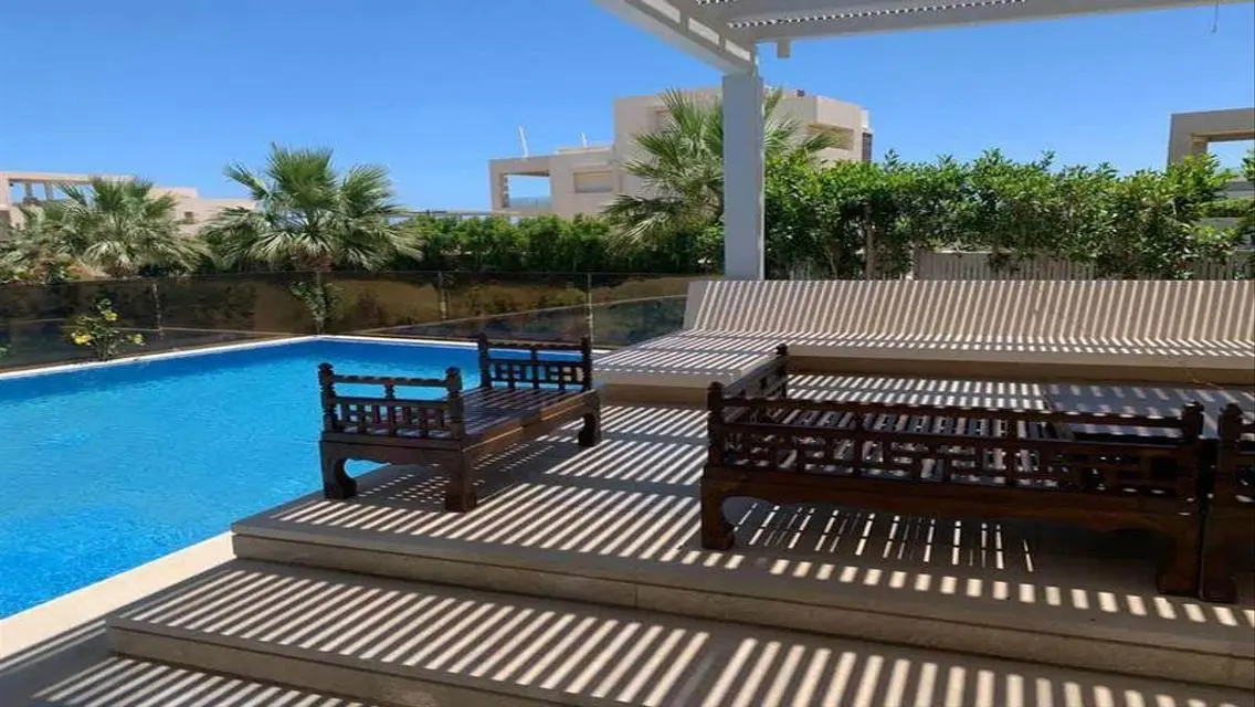 Luxury Apartment with Private Garden and Pool
