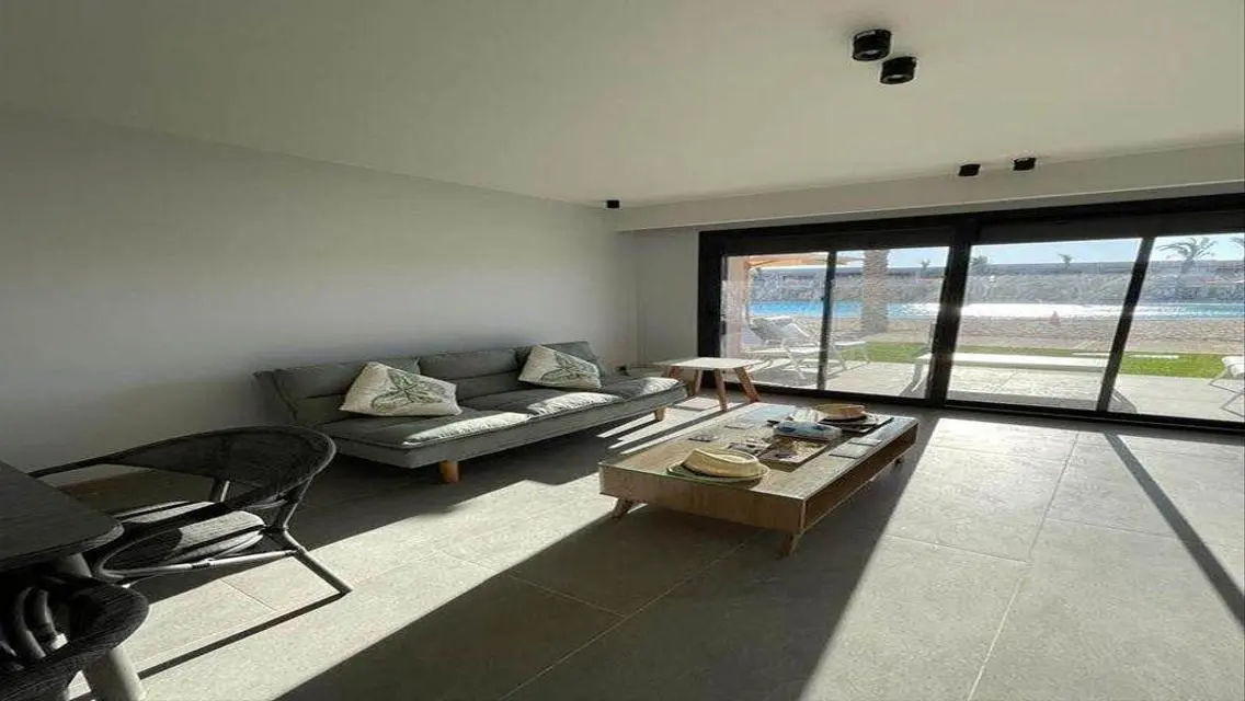 Luxury Apartment with Private Garden and Pool