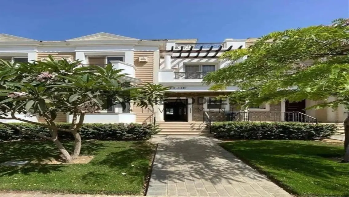 Luxury Apartment with Private Pool and Garden for Sale