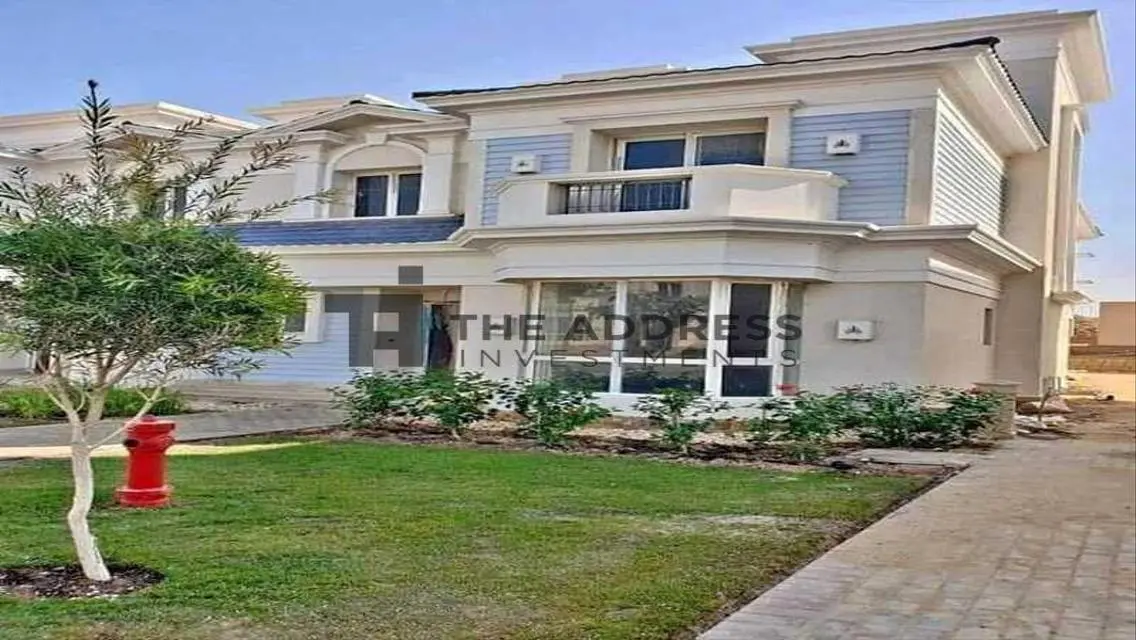 Luxury Apartment with Private Pool and Garden for Sale
