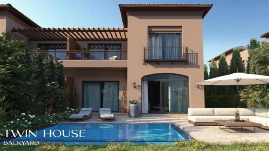 Luxurious Villa with Spacious Layout in Village West