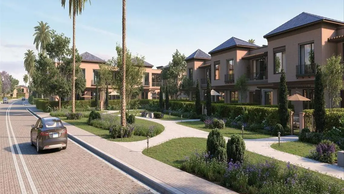 Luxurious Villa with Spacious Layout in Village West