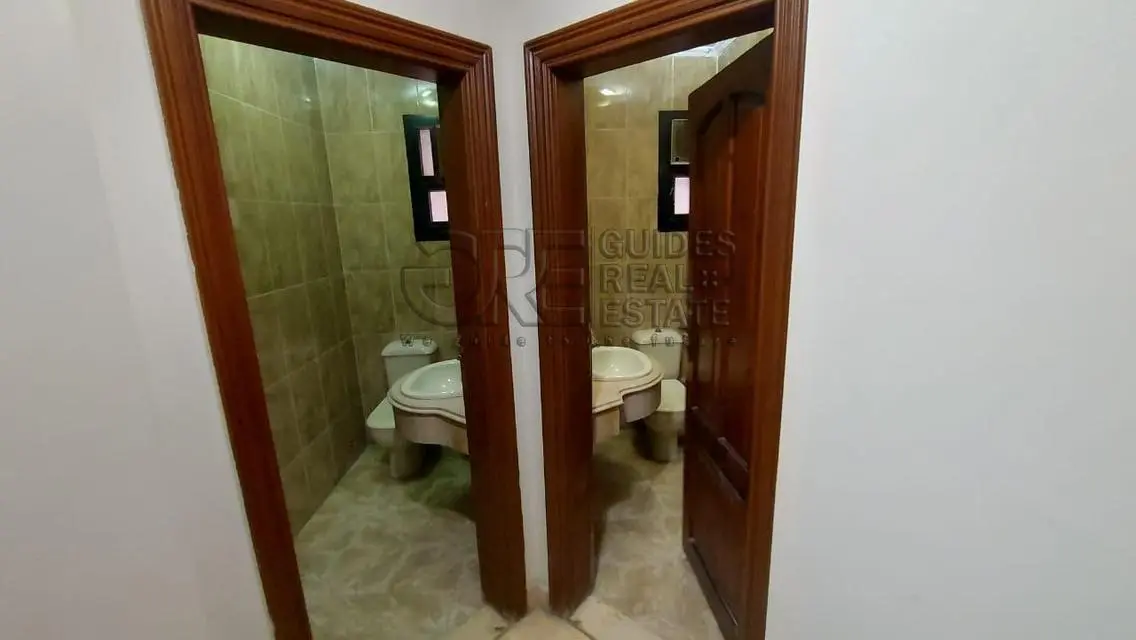 عقار مميز في موقع استراتيجي بسعر مغري