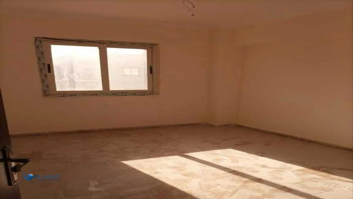 Luxurious Apartment for Sale in S5224