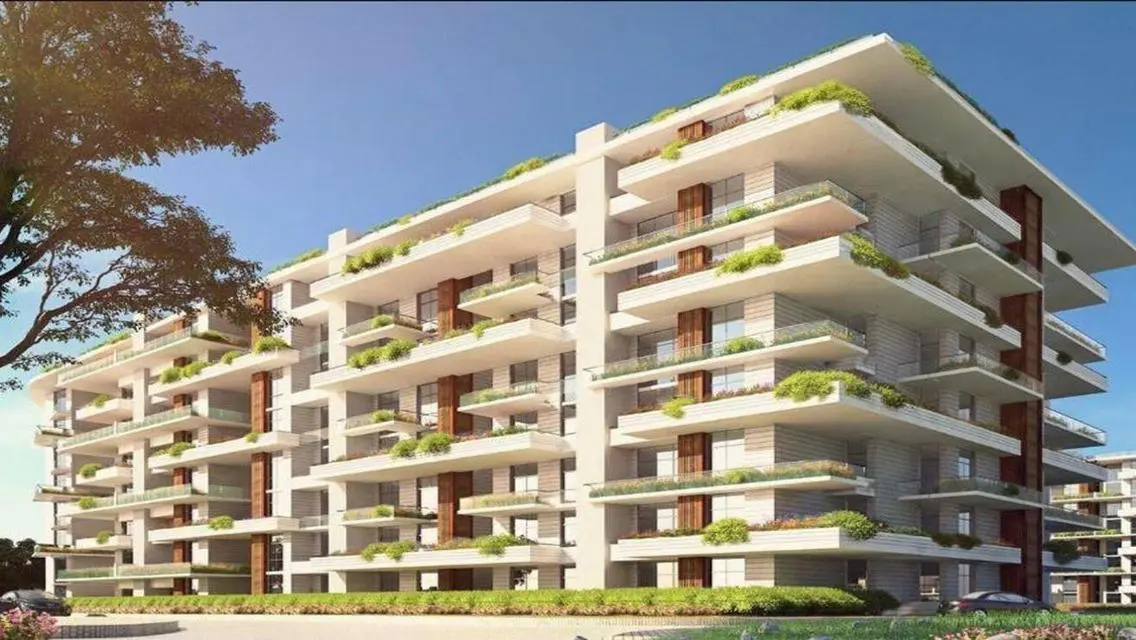 Luxury Apartment with Lake View