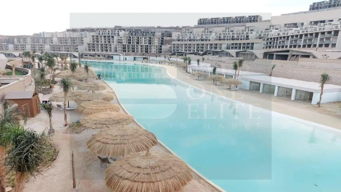 شقة فاخرة مطلة على البحر بسعر ممتاز