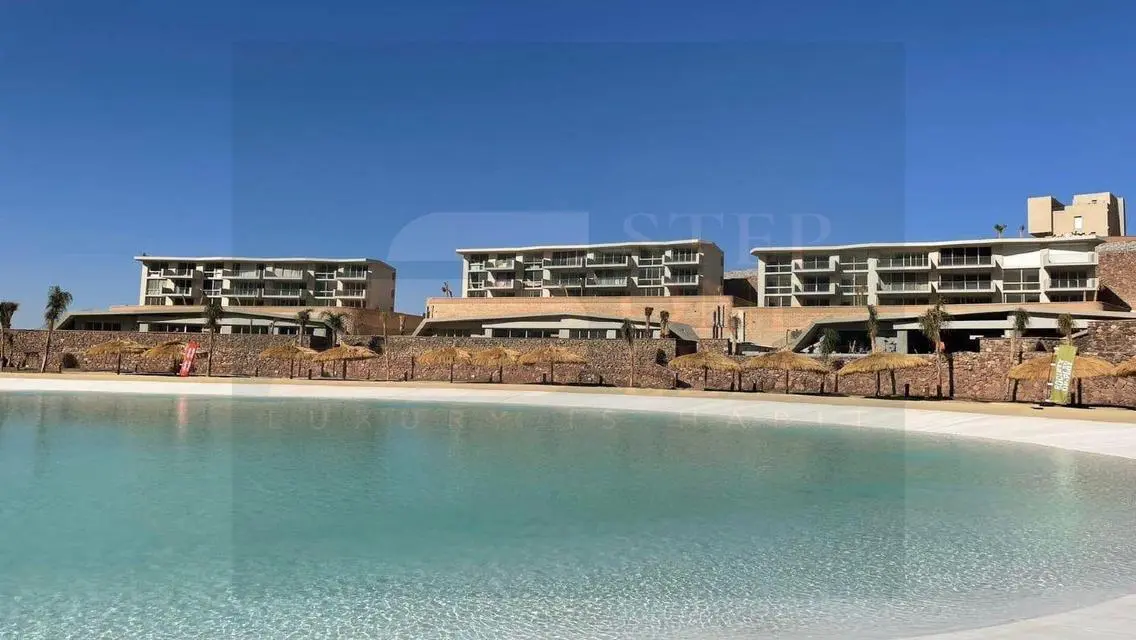 شقة فاخرة مطلة على البحر بسعر ممتاز