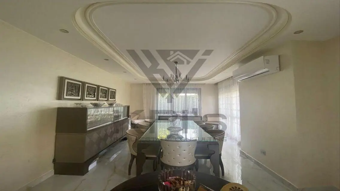 Luxury Apartment with Private Garden and Pool