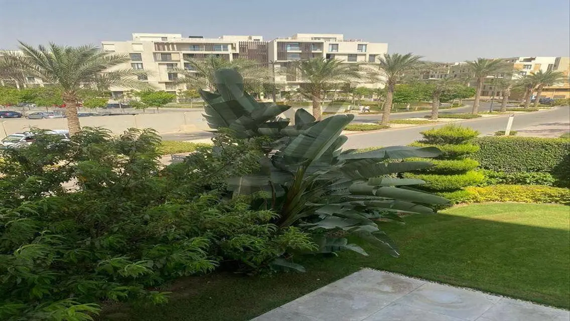 Luxury Apartment with Private Garden and Pool