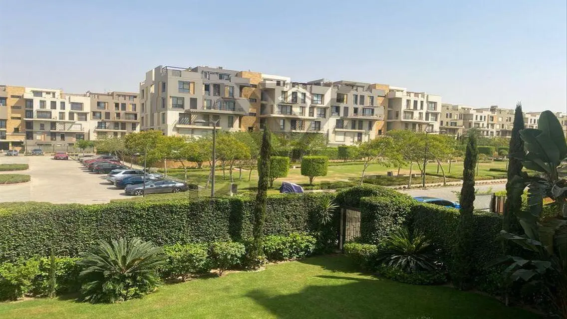 Luxury Apartment with Private Garden and Pool