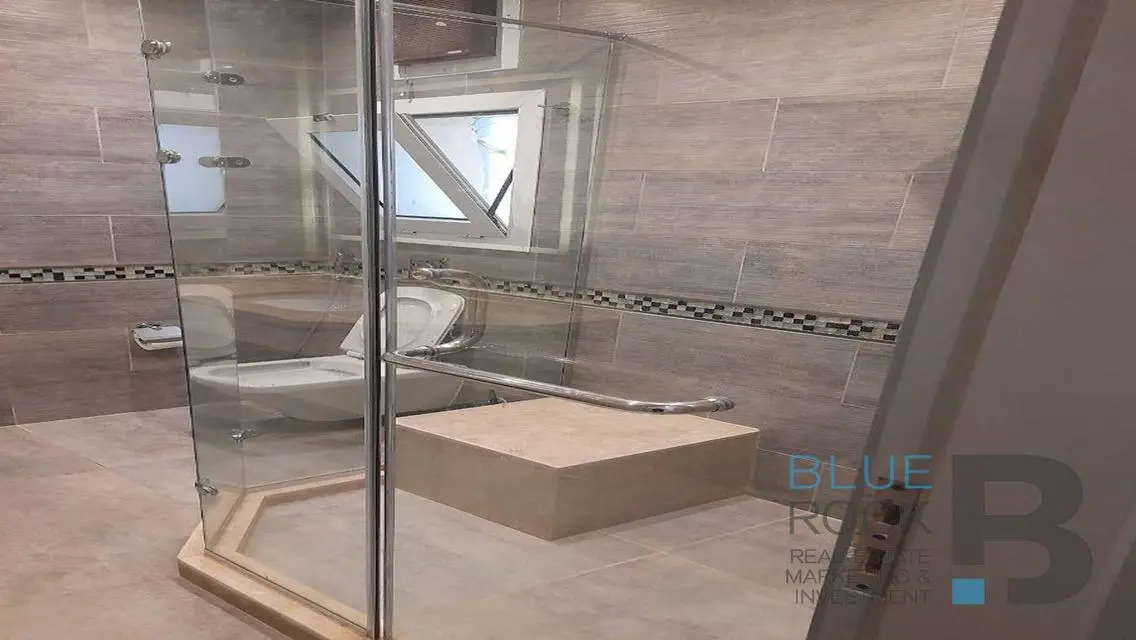 Luxury Apartment with Private Garden and Shared Pool