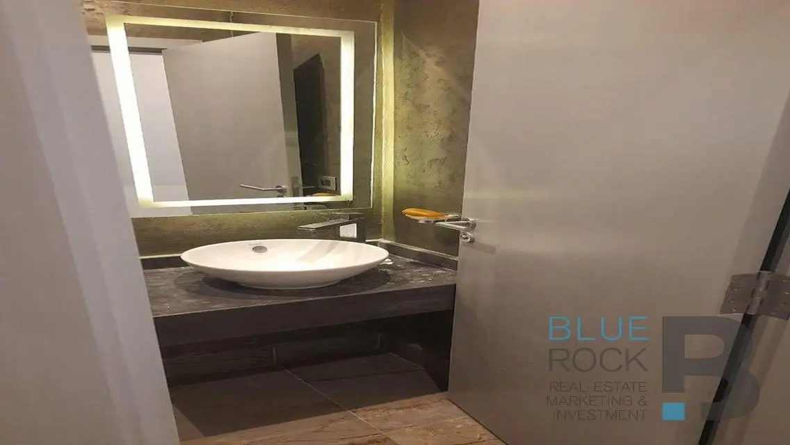 Luxury Apartment with Private Garden and Shared Pool