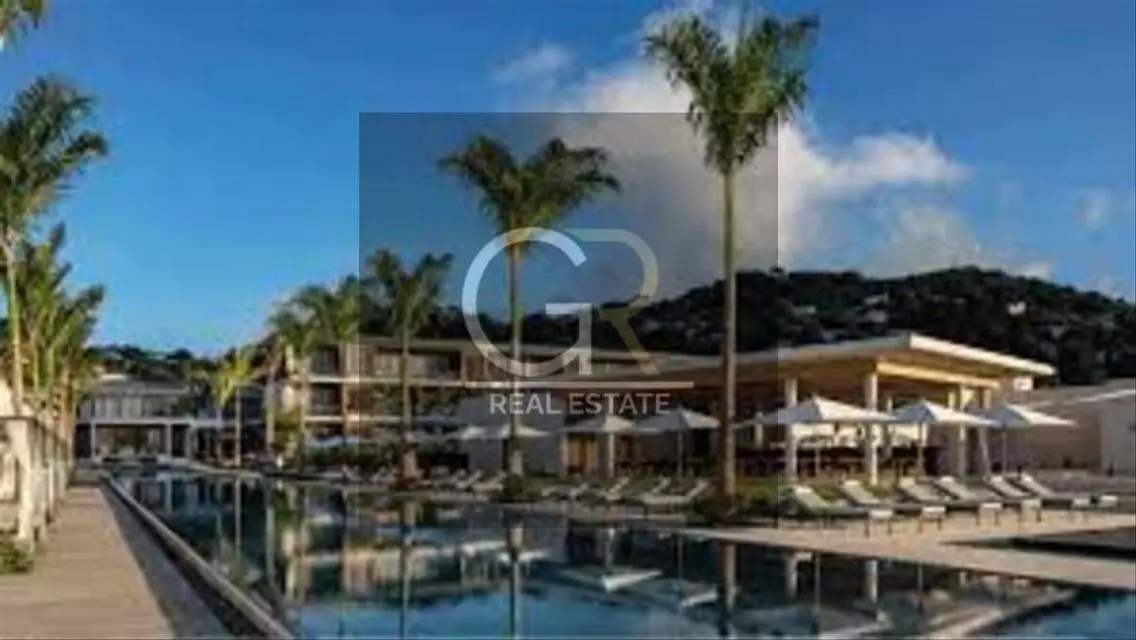 Luxury Villa with Private Pool and Garden in Prime Location
