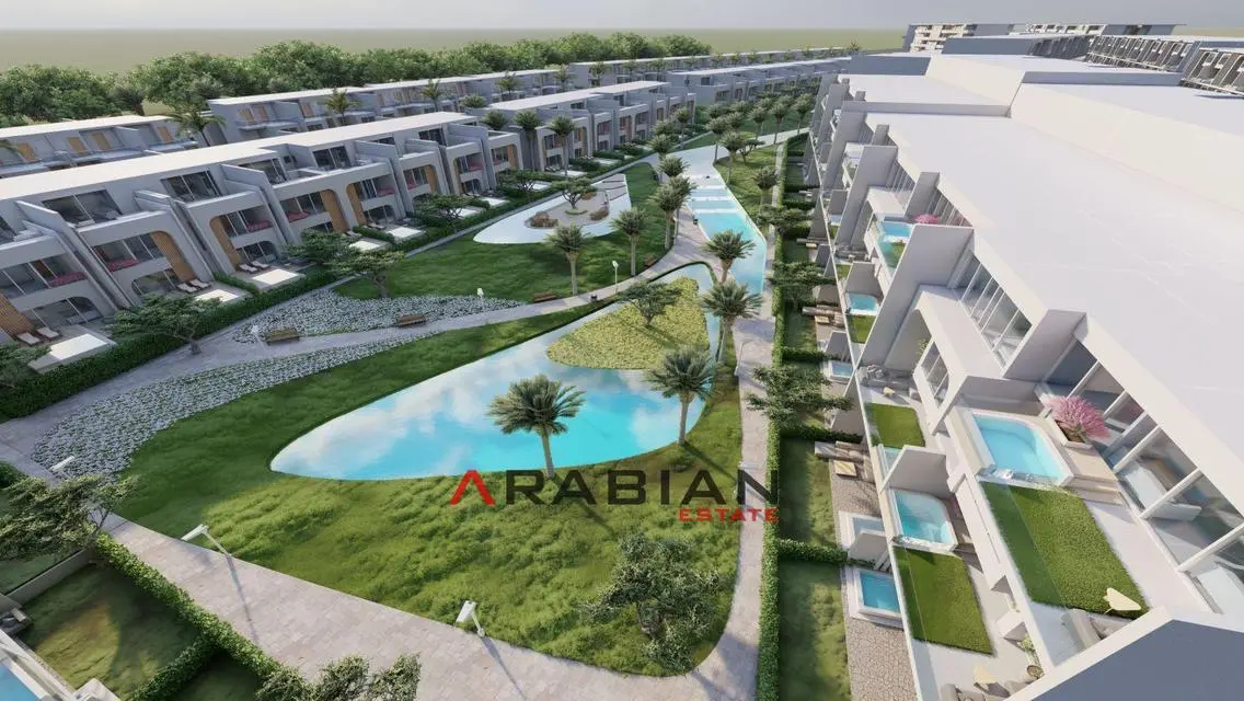 Luxury Apartment Overlooking the Lakes for Sale