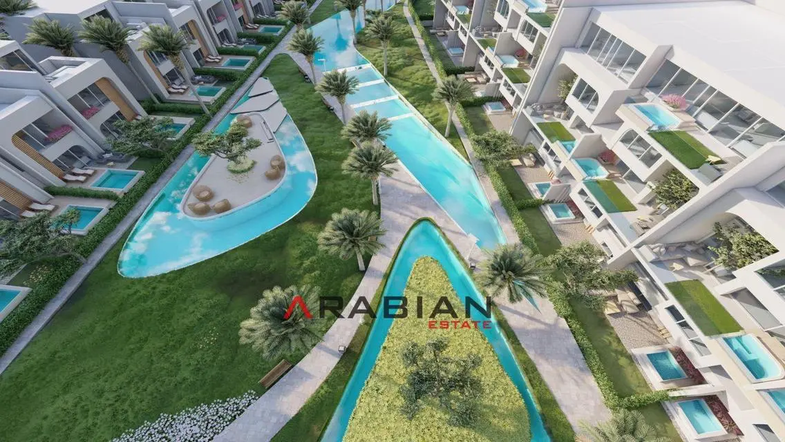 Luxury Apartment Overlooking the Lakes for Sale