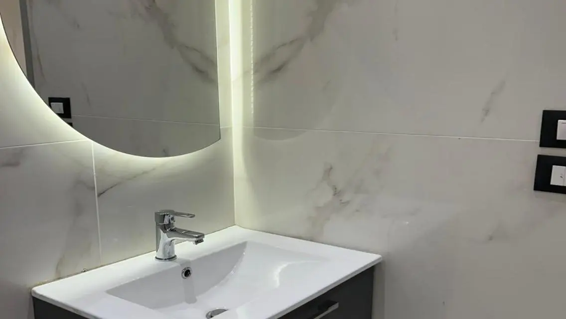 Luxurious Apartment with Private Pool and Park View
