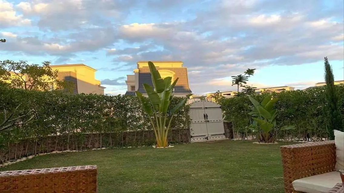 Spacious Garden Villa with Stunning Lagoon Views