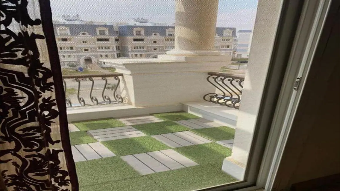 Spacious Garden Villa with Stunning Lagoon Views