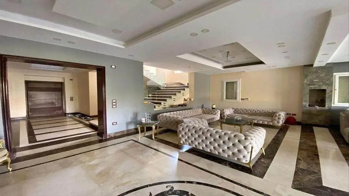 Spacious Garden Villa with Stunning Lagoon Views