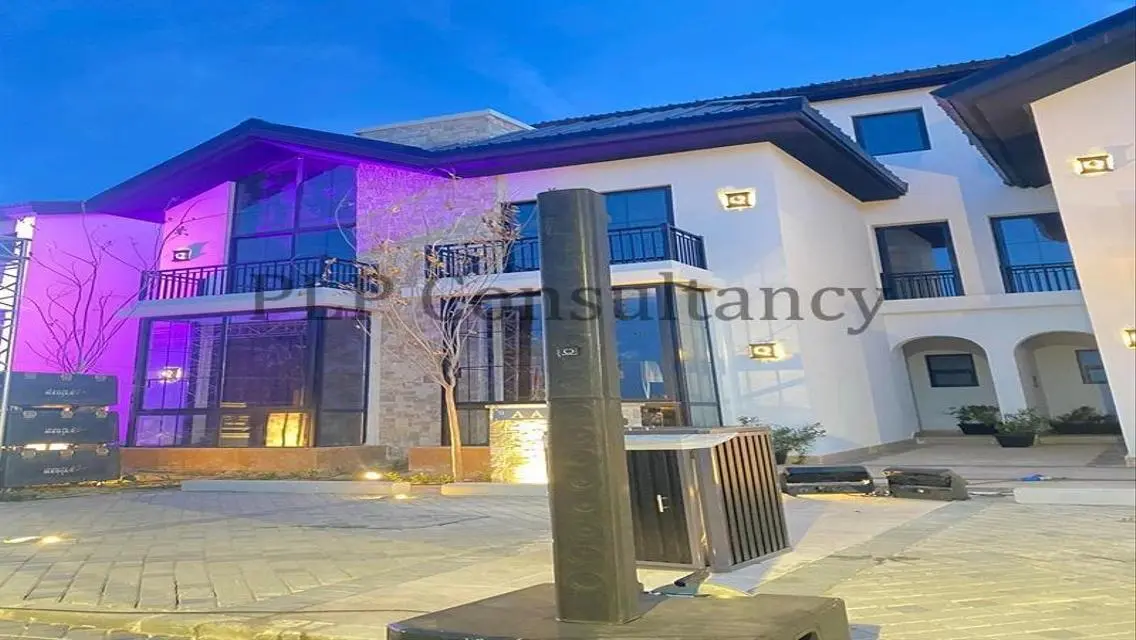 Luxury and Comfort in a Spacious Apartment in Sharjah